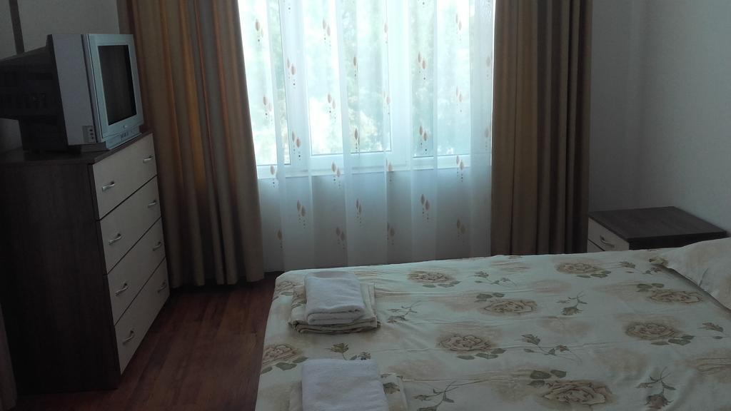 Global Ville Apartcomplex Pantai Sunny Bagian luar foto
