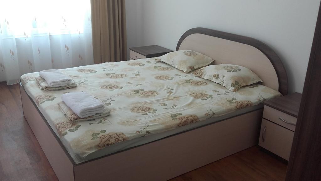 Global Ville Apartcomplex Pantai Sunny Bagian luar foto
