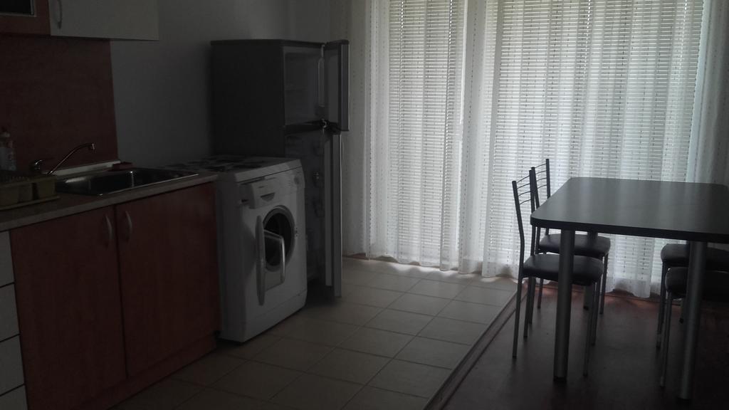 Global Ville Apartcomplex Pantai Sunny Bagian luar foto
