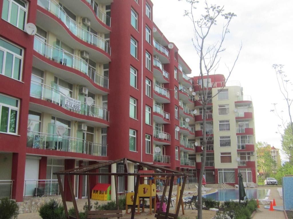 Global Ville Apartcomplex Pantai Sunny Bagian luar foto